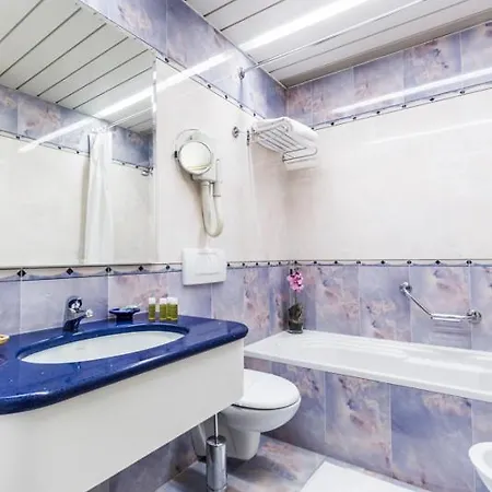 Hotel Melas 4*