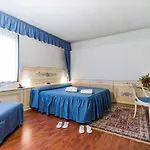 Hotel Melas 4*