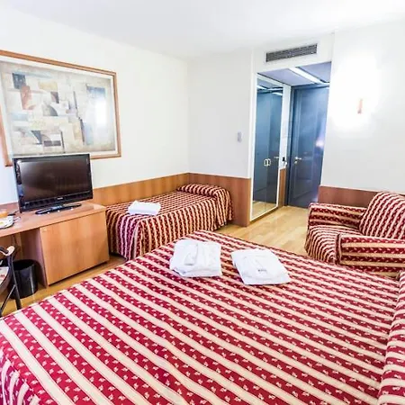 Melas Hotel 4*
