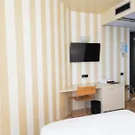 Melas فندق ميرات