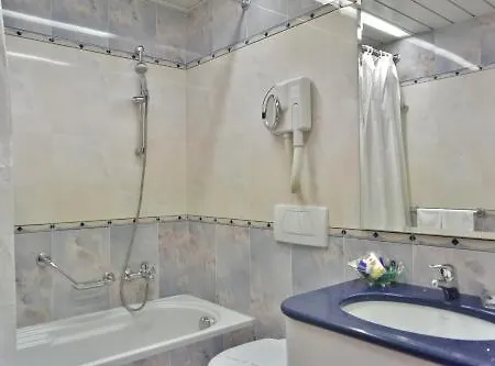 Отель Melas Hotel 4*