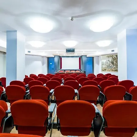 Melas Hotel Мерате