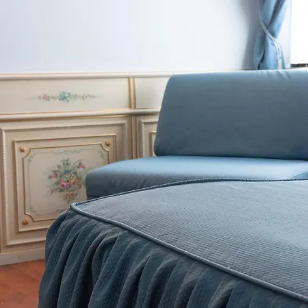 Отель Melas Hotel Мерате