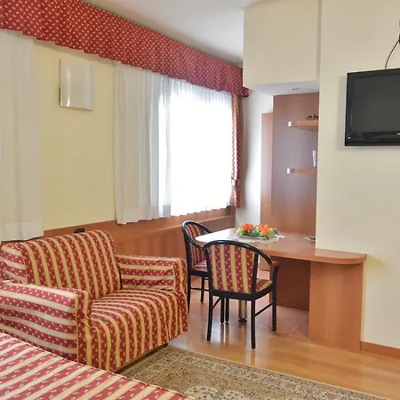 Melas Hotel