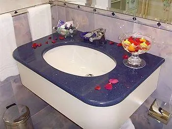Отель Melas Hotel Мерате
