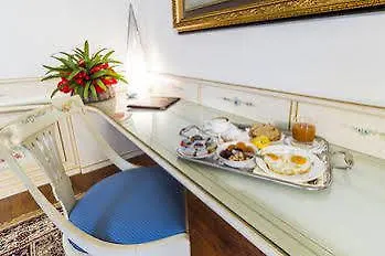 Melas Hotel