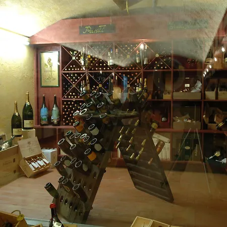 Melas Hotel Отель